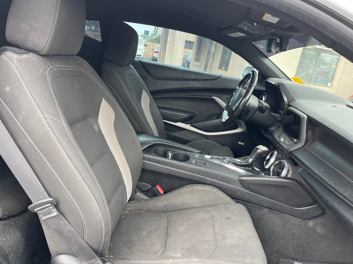 2019 Chevrolet Camaro 1LT RS photo 14