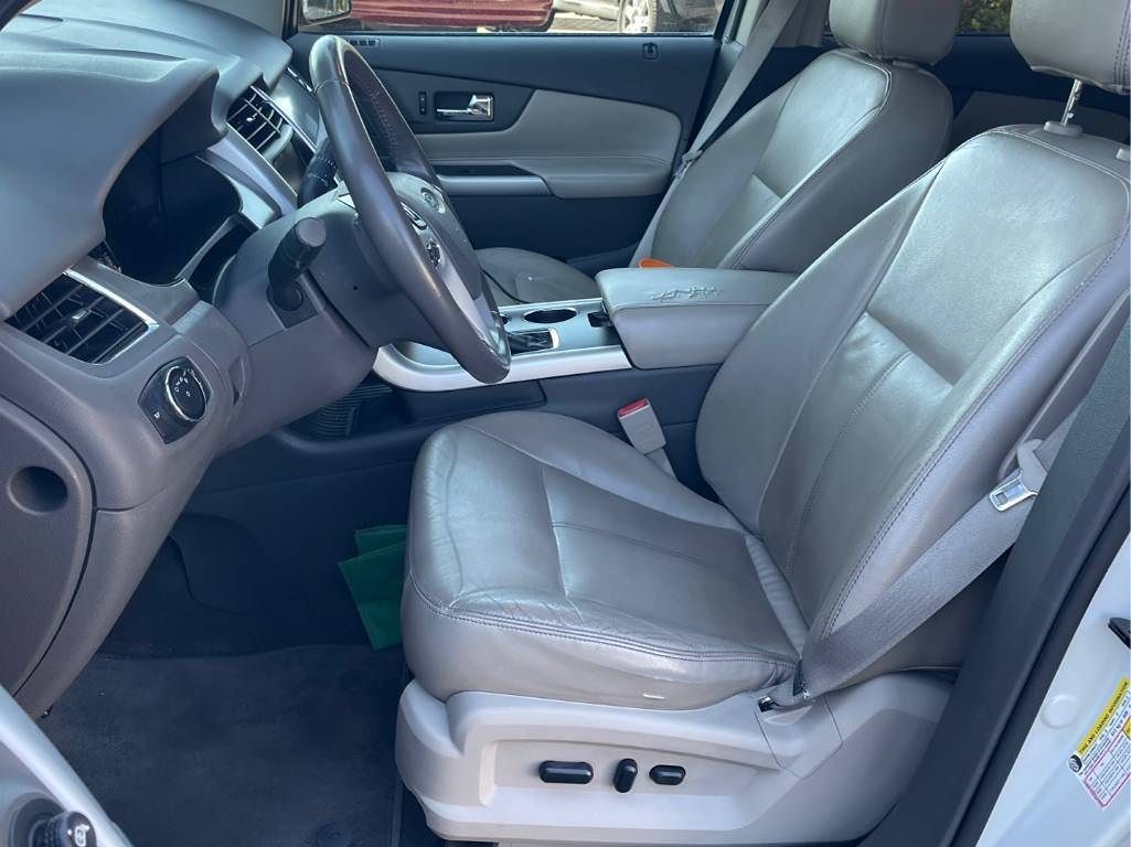 2013 Ford Edge SEL photo 12