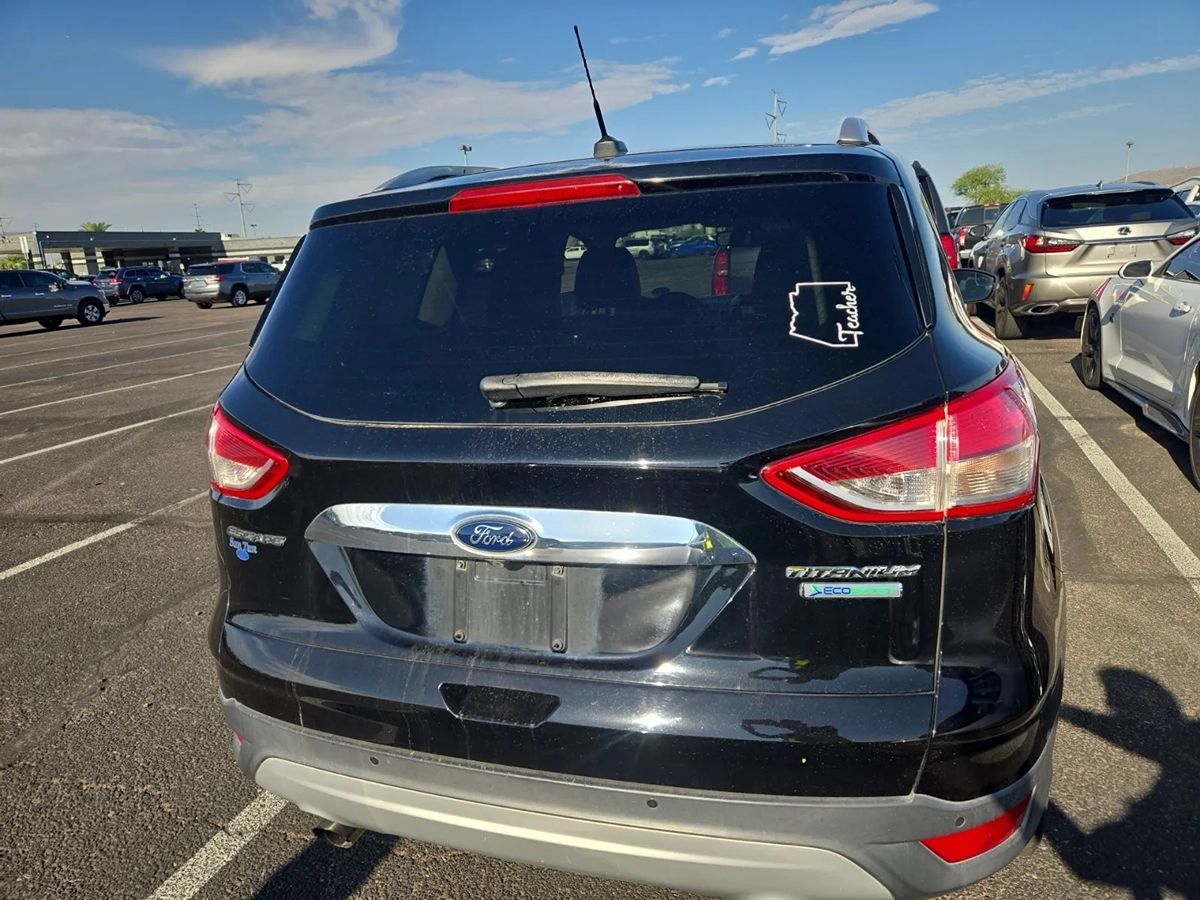 2016 Ford Escape Titanium photo 3