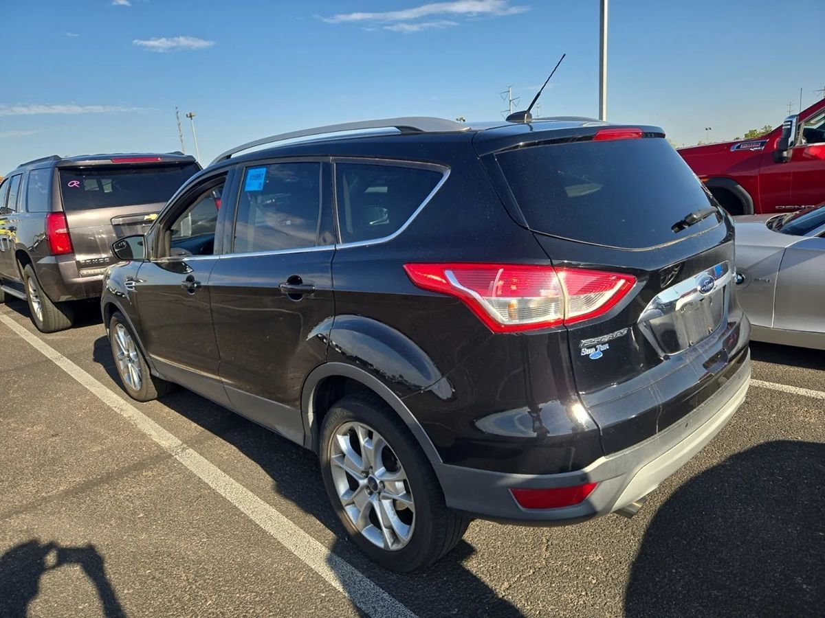 2016 Ford Escape Titanium photo 2