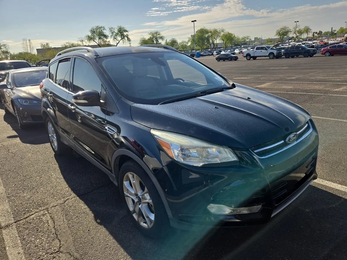 2016 Ford Escape Titanium photo 5