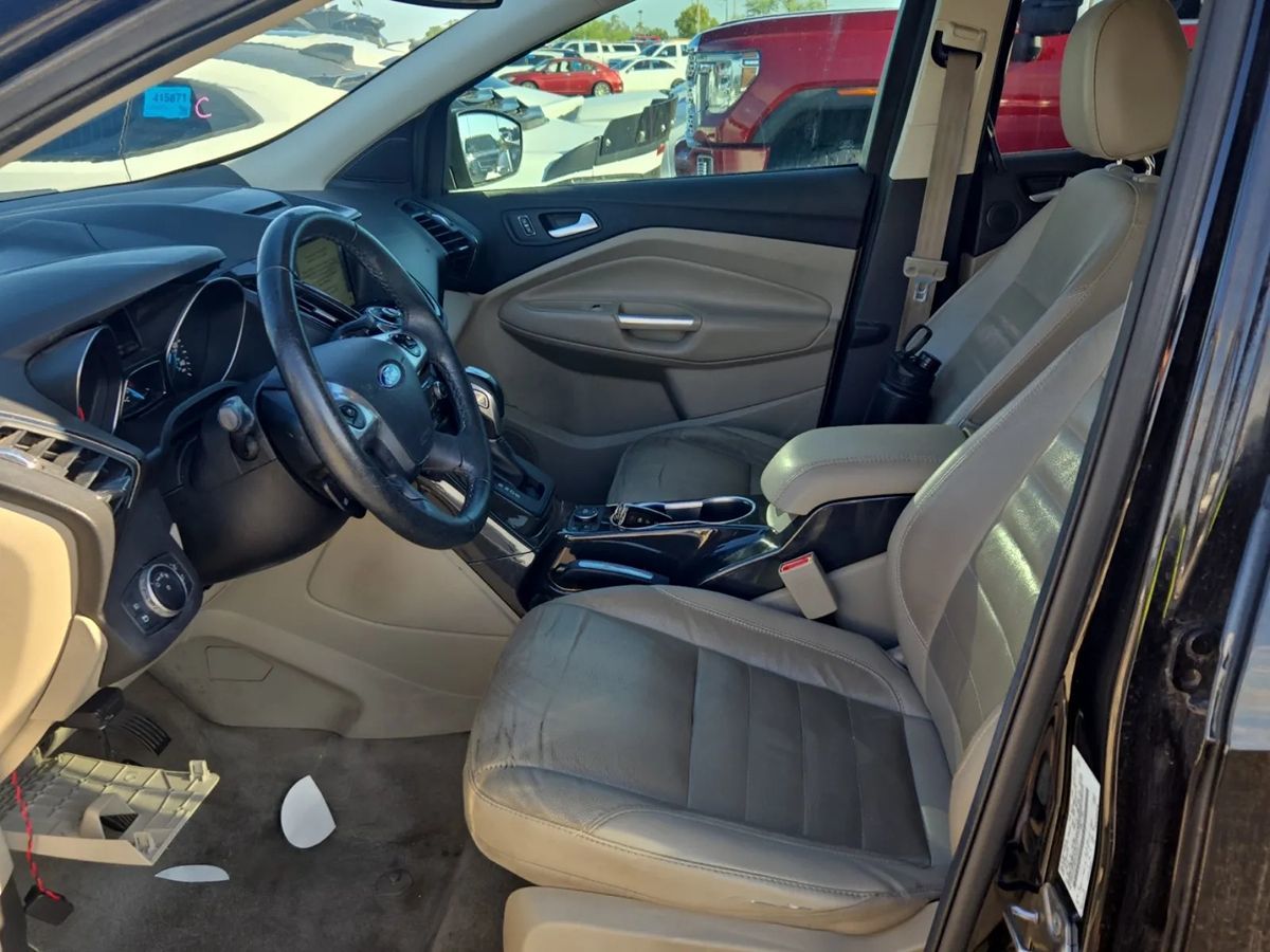 2016 Ford Escape Titanium photo 9