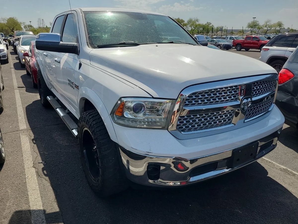 2014 Ram 1500 Laramie photo 5