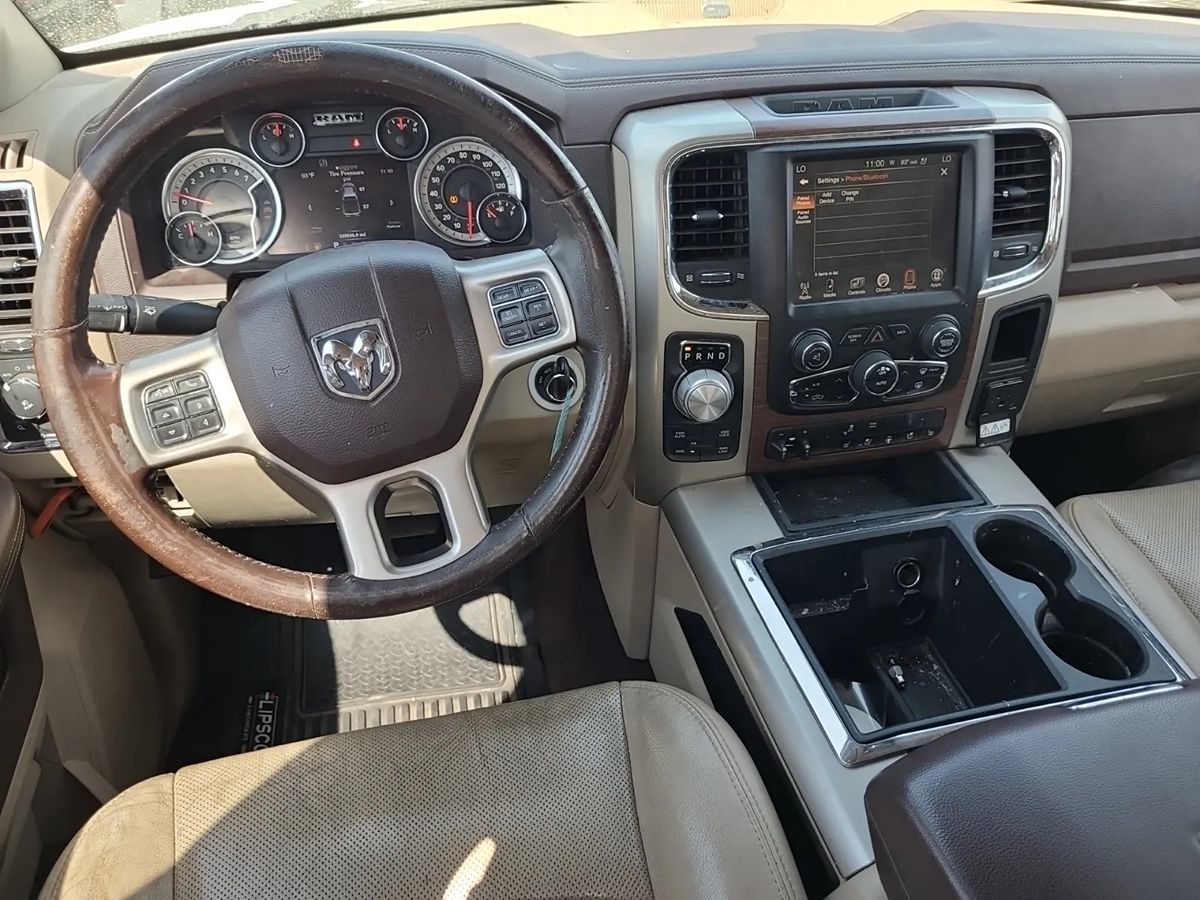 2014 Ram 1500 Laramie photo 7