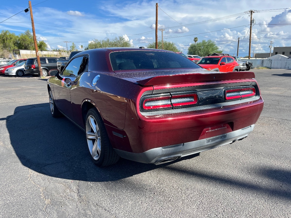 2018 Dodge Challenger R/T photo 5