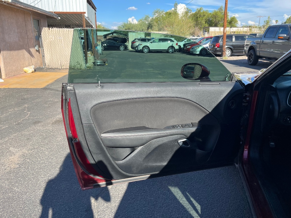 2018 Dodge Challenger R/T photo 13