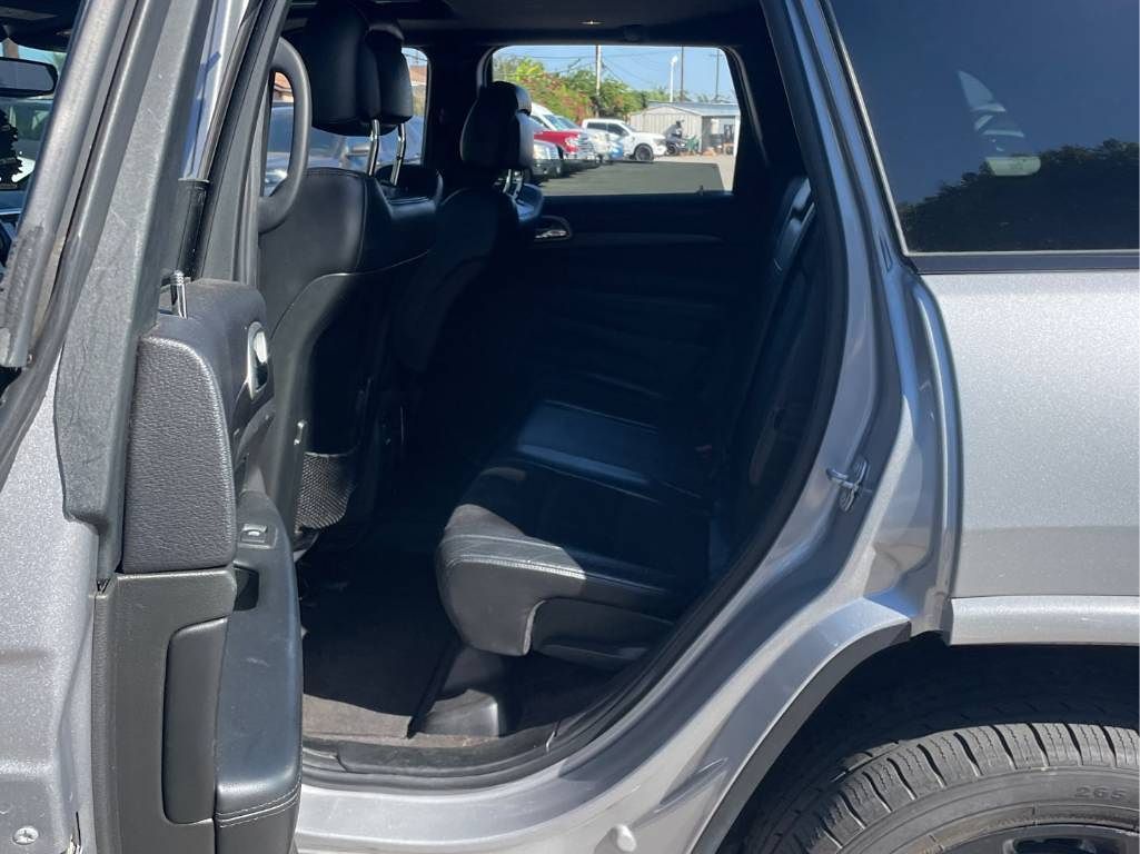 2018 Jeep Grand Cherokee Altitude photo 12