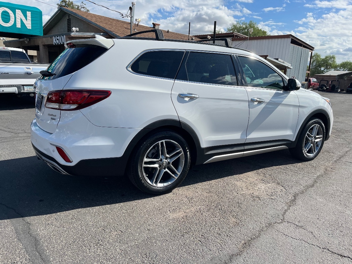 2019 Hyundai Santa Fe XL SE Limited Ultimate photo 2