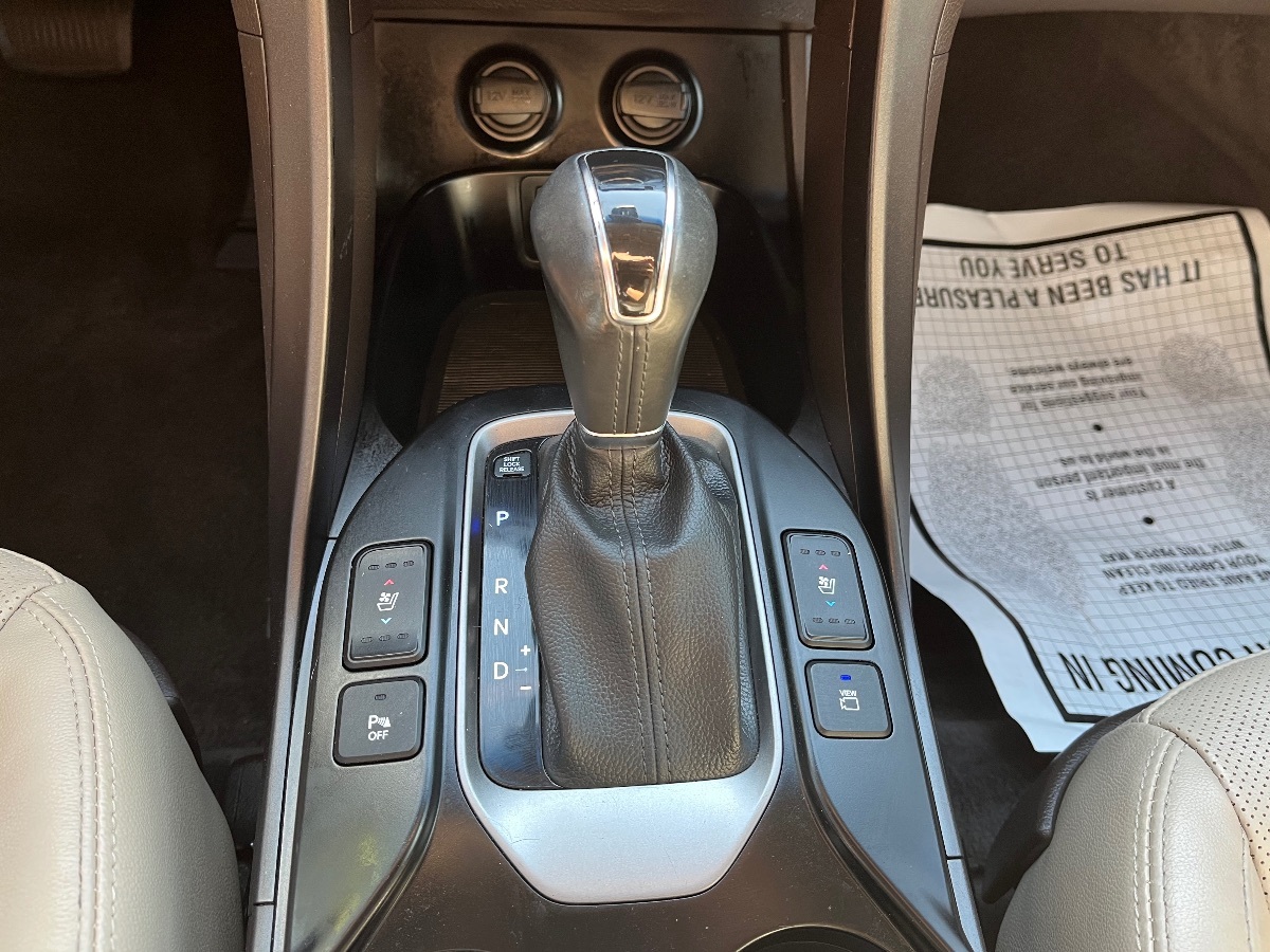 2019 Hyundai Santa Fe XL SE Limited Ultimate photo 15