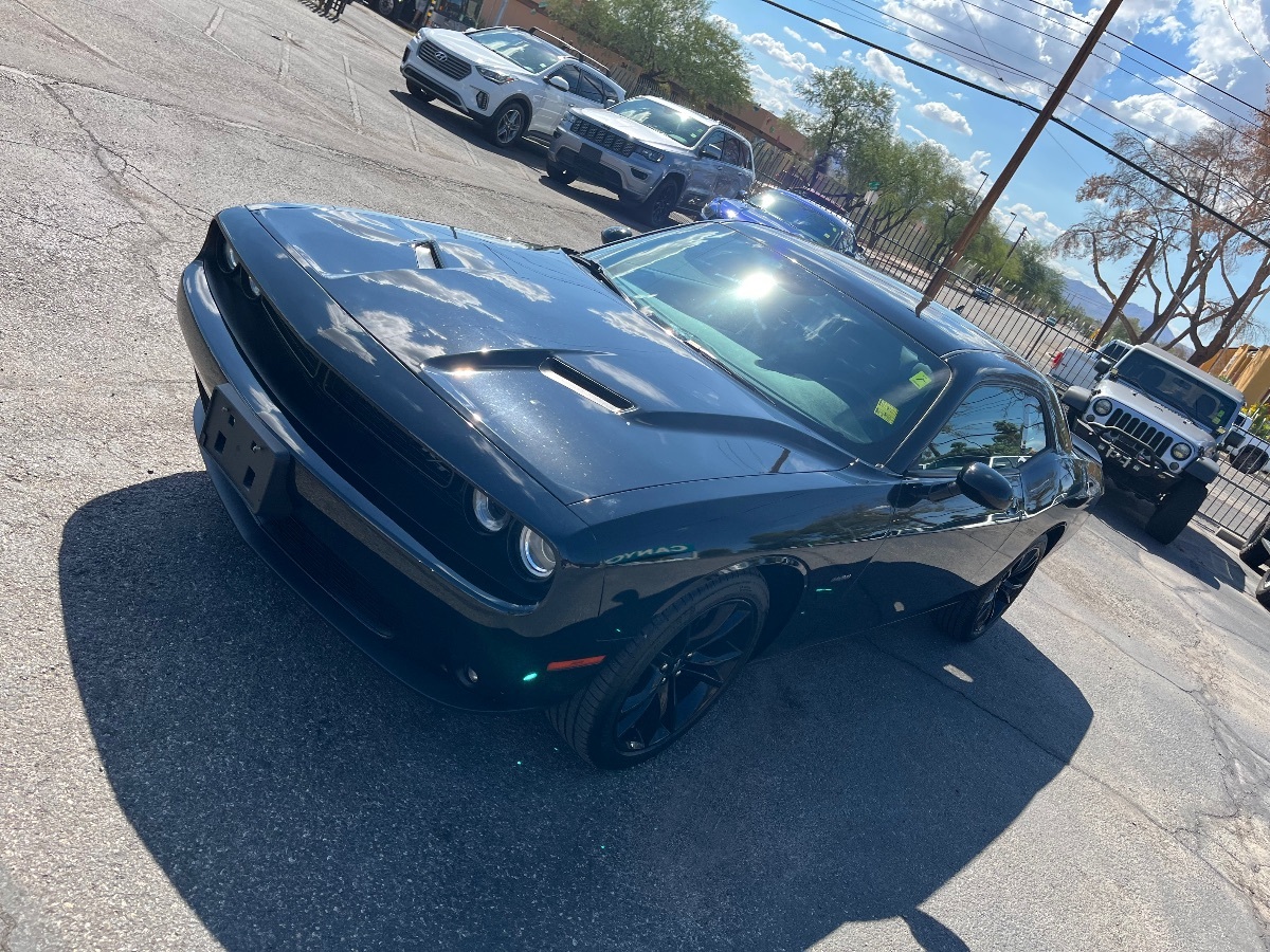 2017 Dodge Challenger R/T photo 38