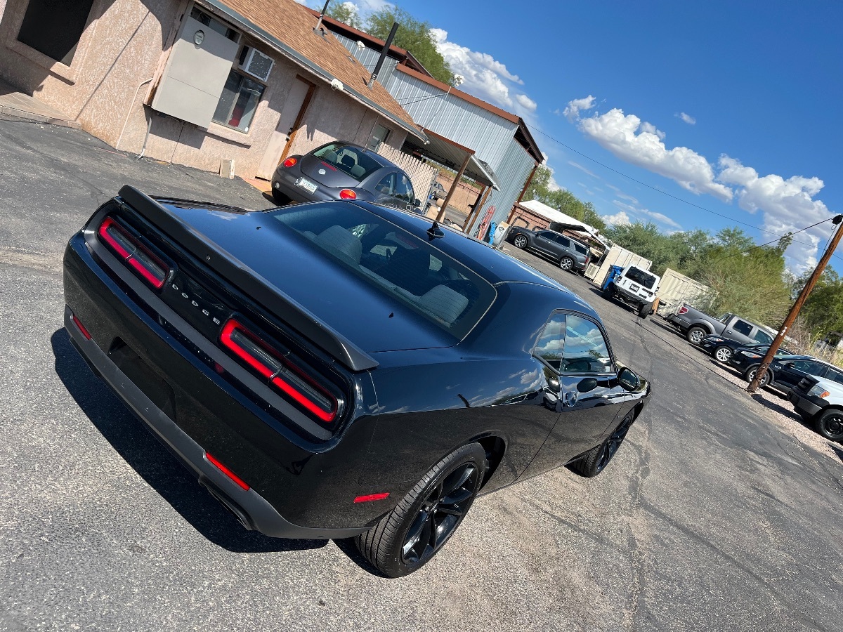 2017 Dodge Challenger R/T photo 41