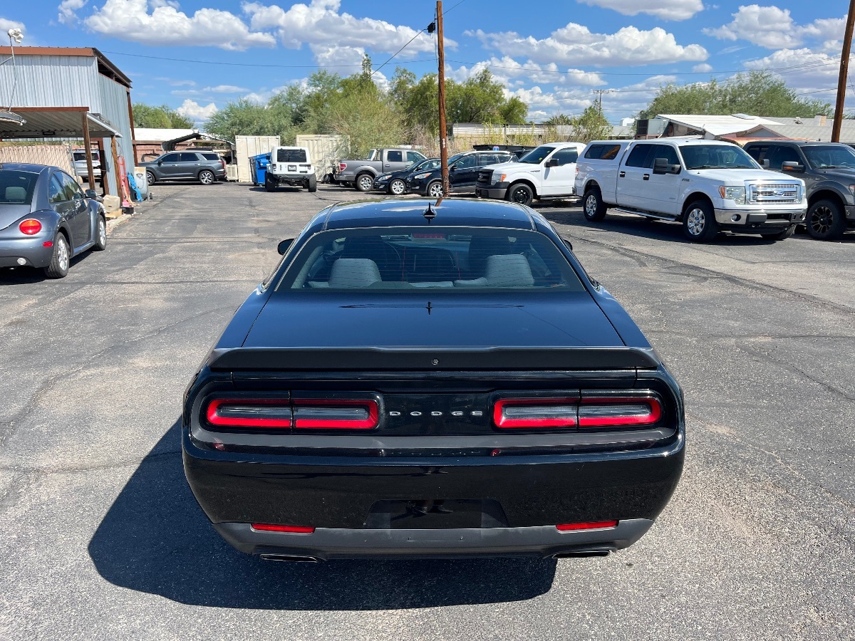 2017 Dodge Challenger R/T photo 42
