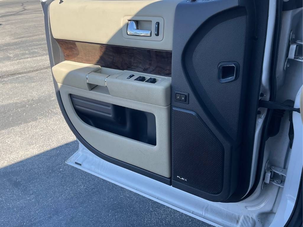 2019 Ford Flex Limited photo 13