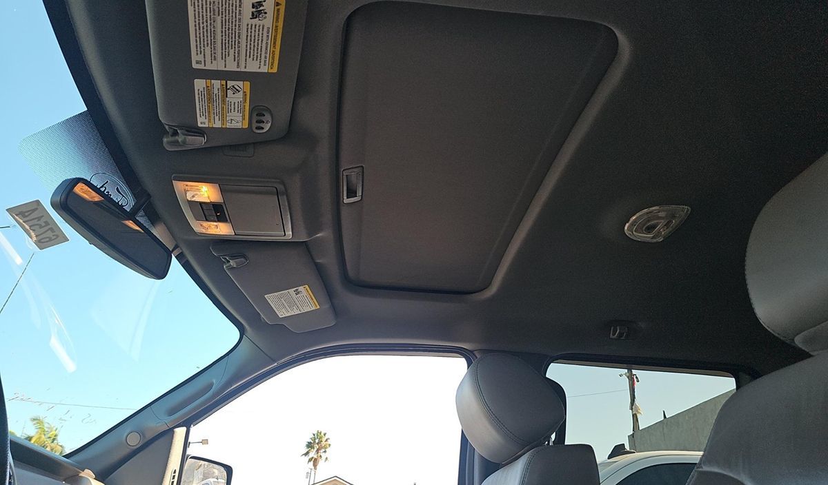 2014 Ford F-150 Lariat photo 11