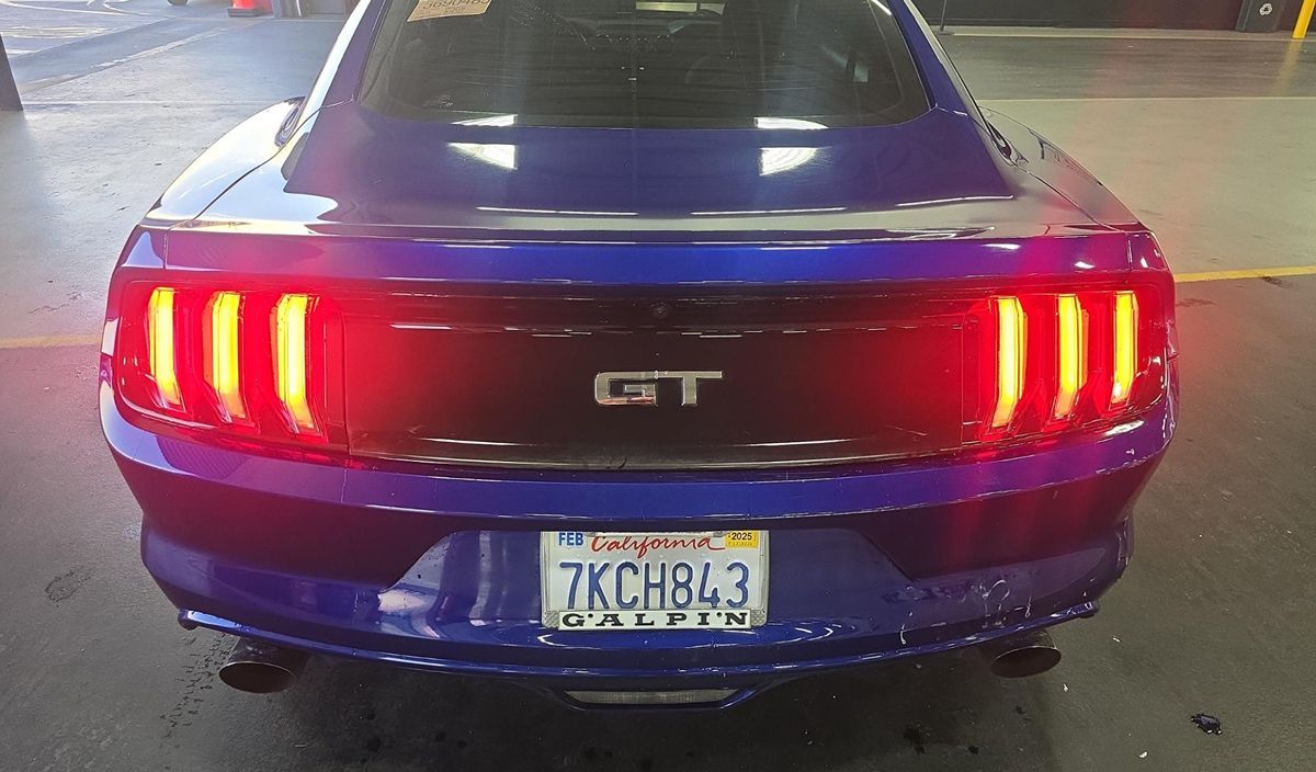 2015 Ford Mustang GT photo 5