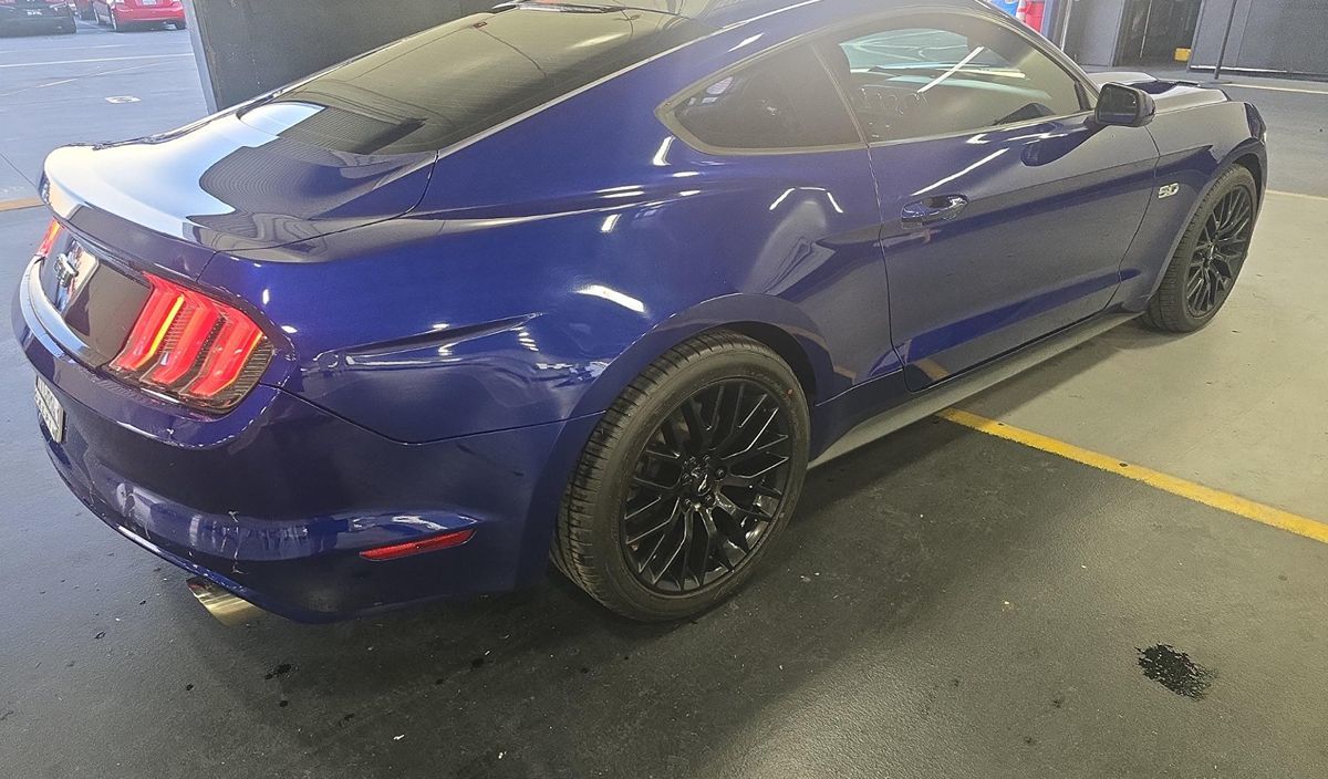 2015 Ford Mustang GT photo 4