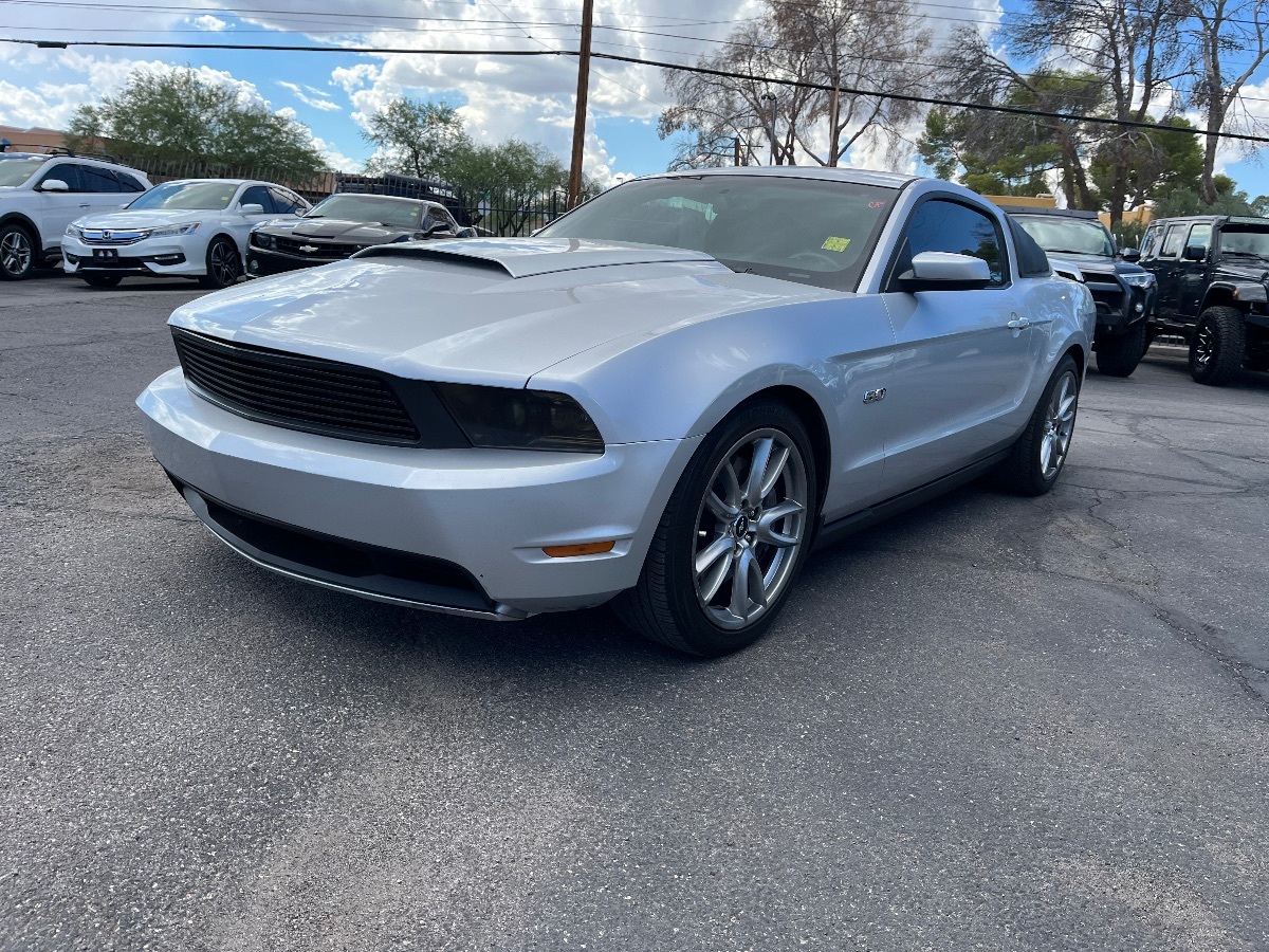 2012 Ford Mustang GT Premium photo 7
