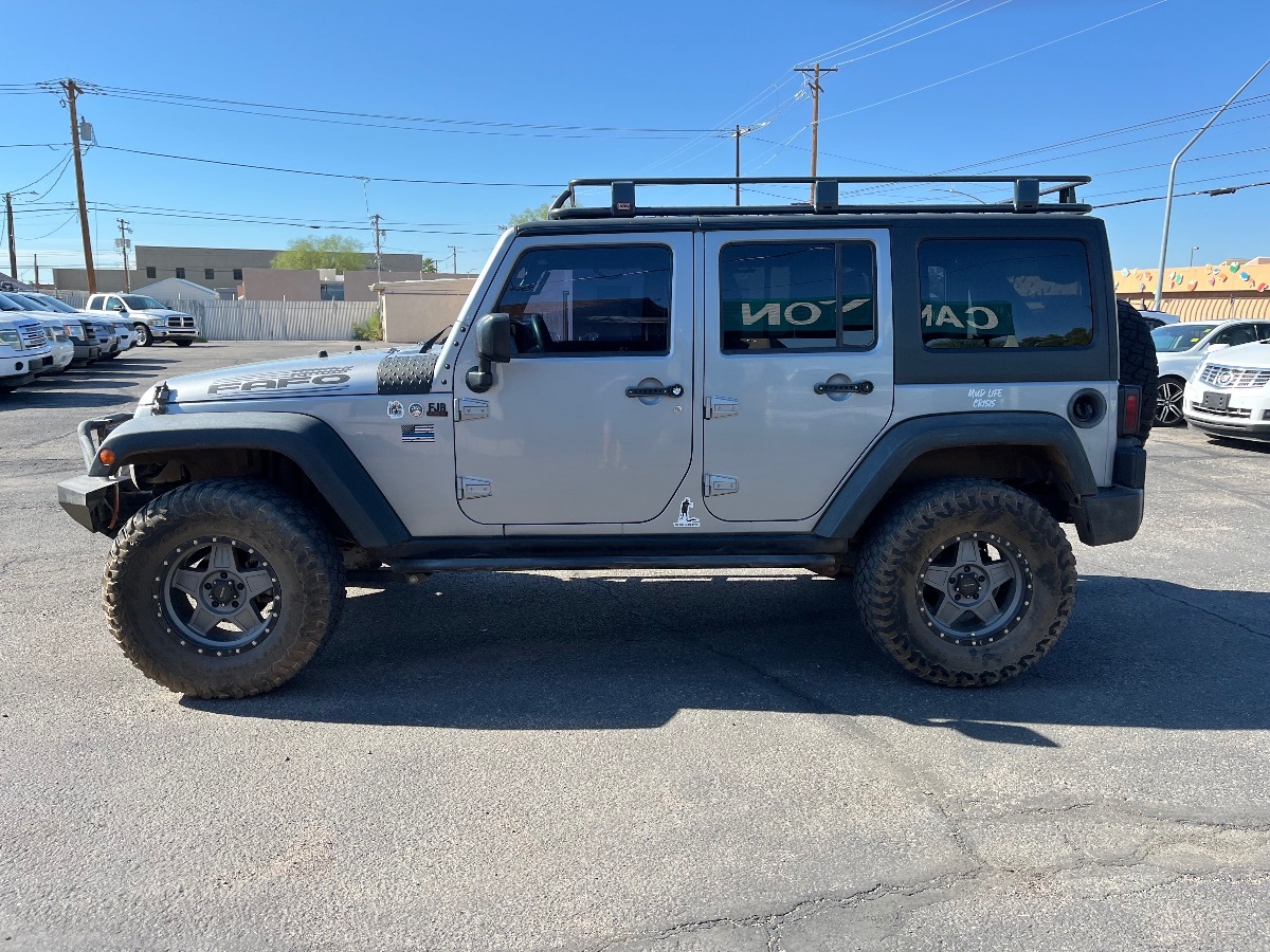 2015 Jeep Wrangler Unlimited Rubicon photo 6