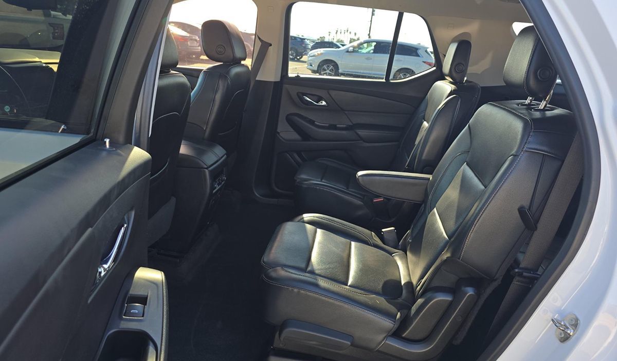 2018 Chevrolet Traverse Premier photo 12