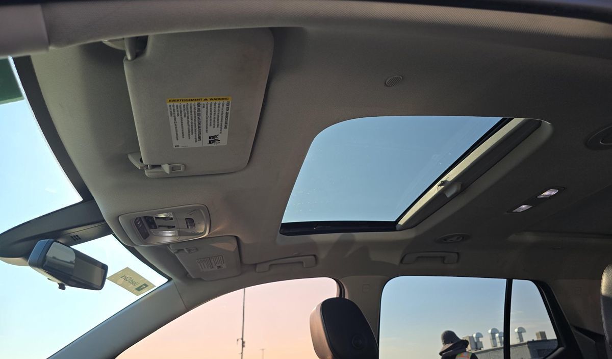 2018 Chevrolet Traverse Premier photo 13