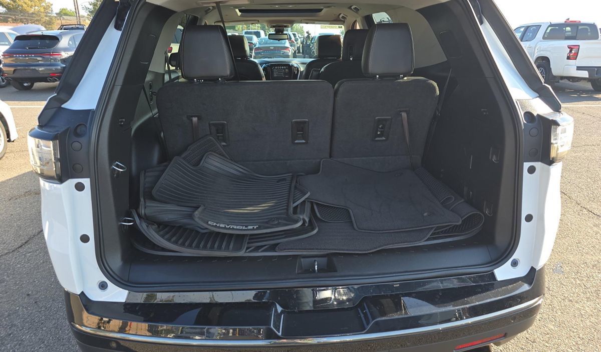 2018 Chevrolet Traverse Premier photo 14