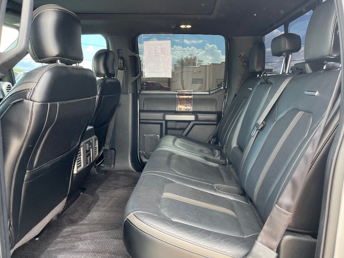 2016 Ford F-150 Platinum FX4 photo 13