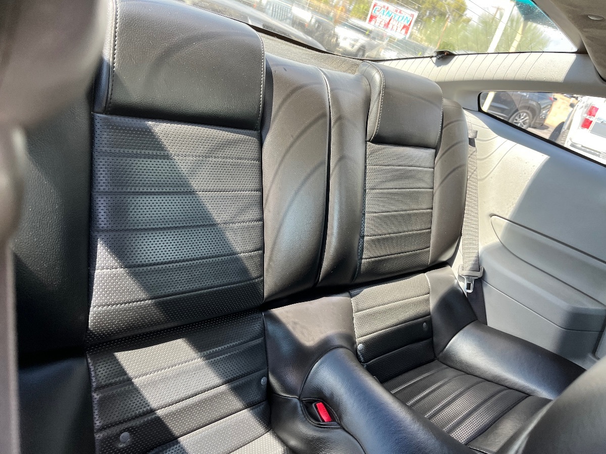 2007 Ford Mustang GT Deluxe photo 12