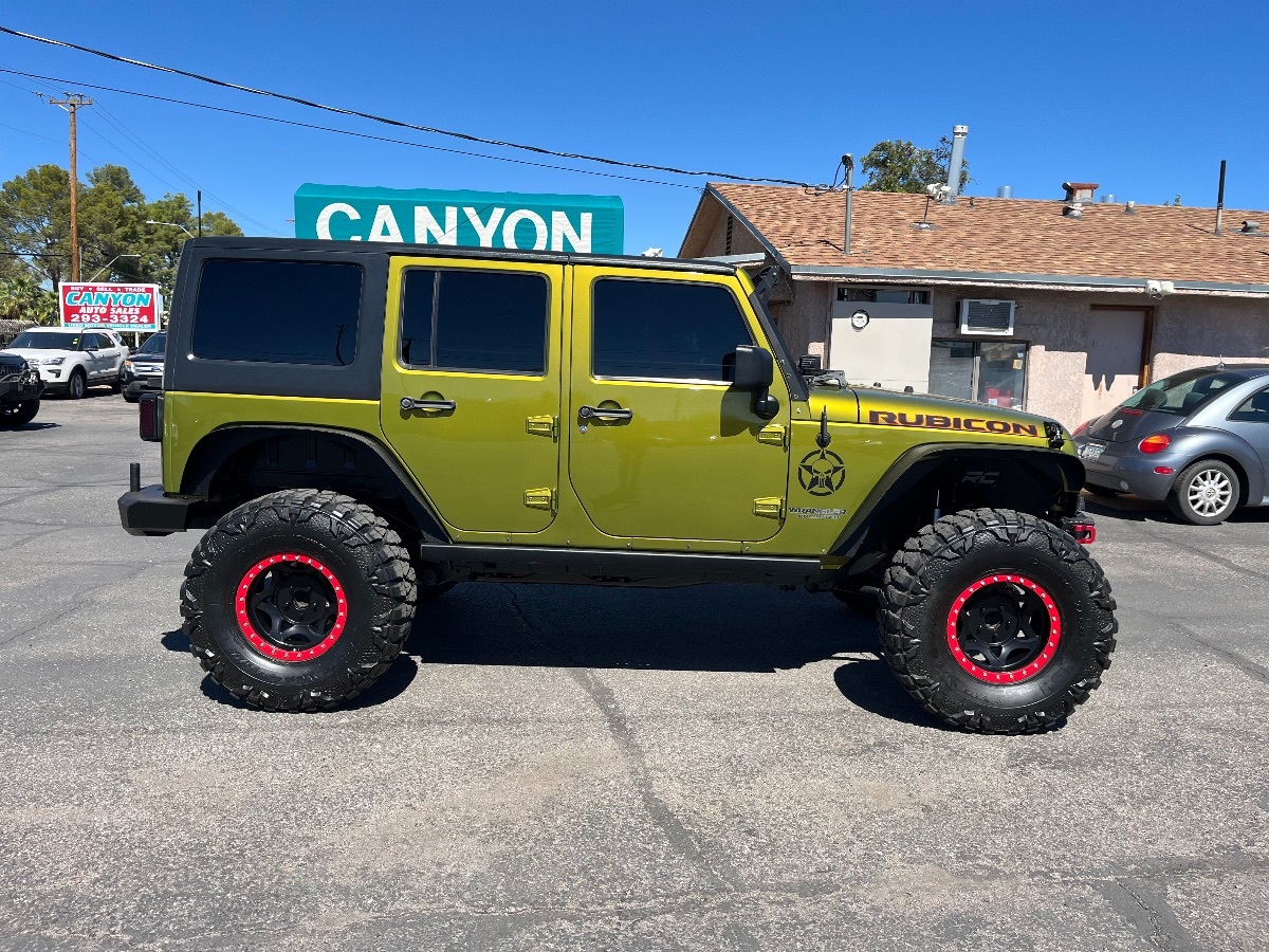 2010 Jeep Wrangler Unlimited Rubicon photo 3