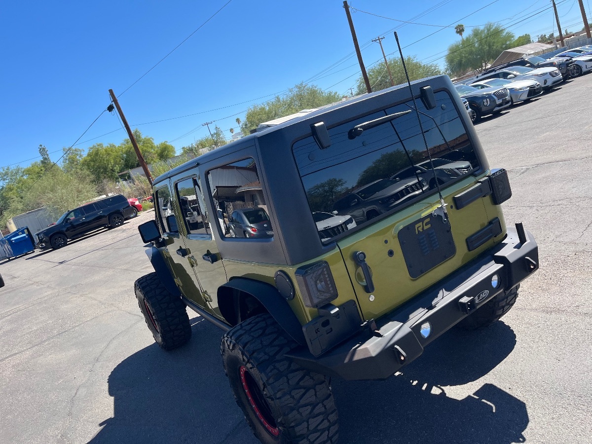 2010 Jeep Wrangler Unlimited Rubicon photo 40
