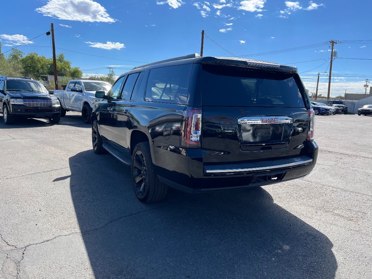 2017 Gmc Yukon XL Denali photo 4