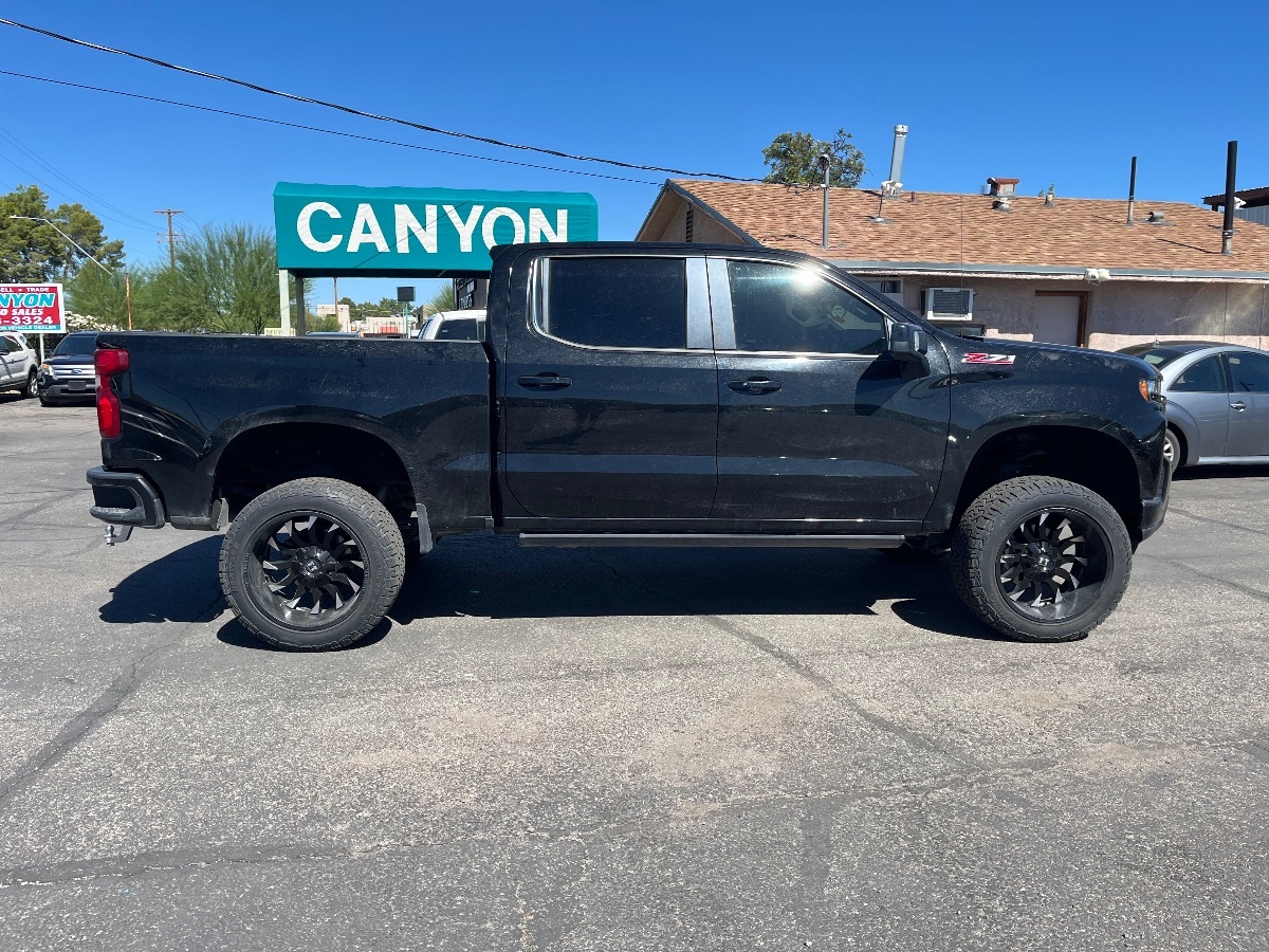 2020 Chevrolet Silverado 1500 RST Z71 photo 2