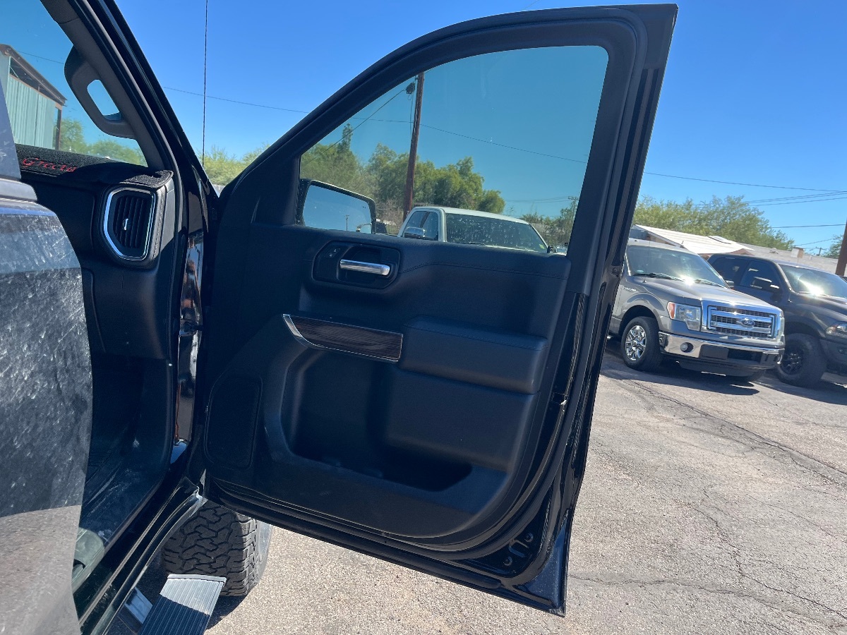 2020 Chevrolet Silverado 1500 RST Z71 photo 18