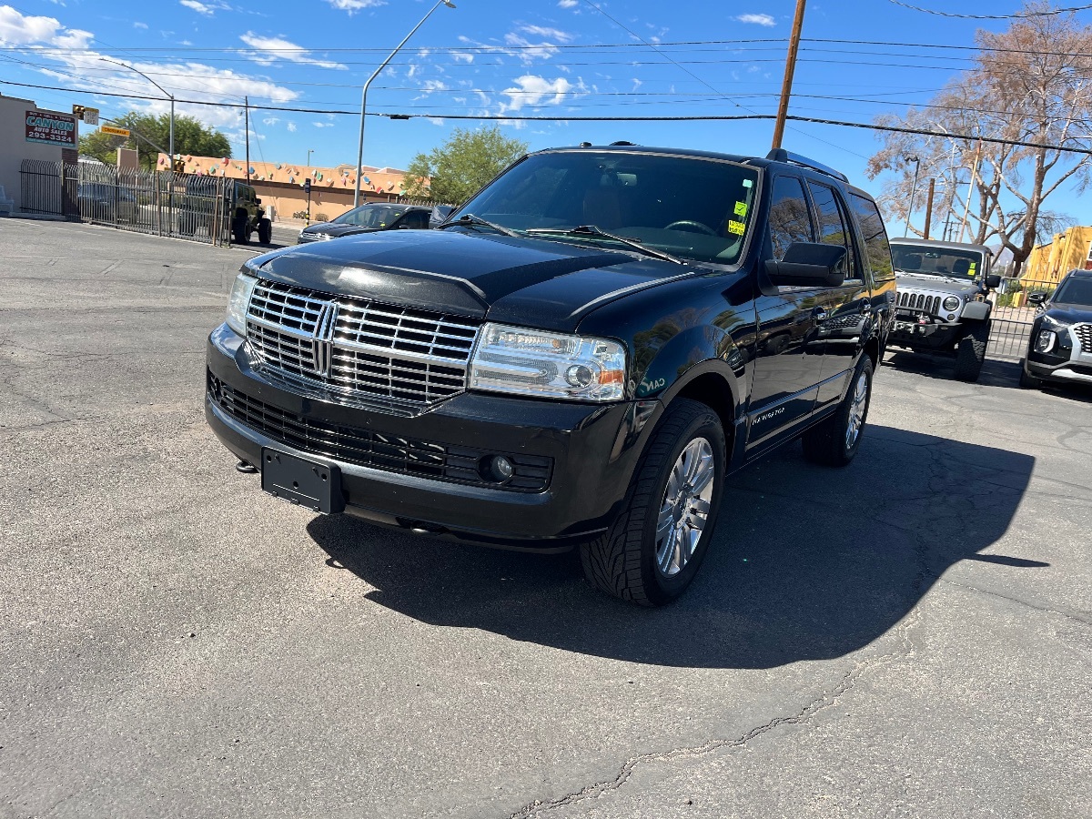 2011 Lincoln Navigator photo 10