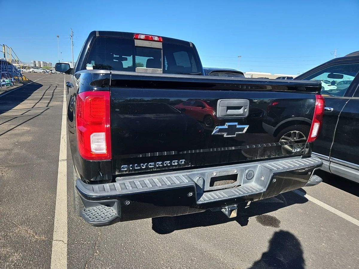 2017 Chevrolet Silverado 1500 LTZ Midnight Edition photo 3
