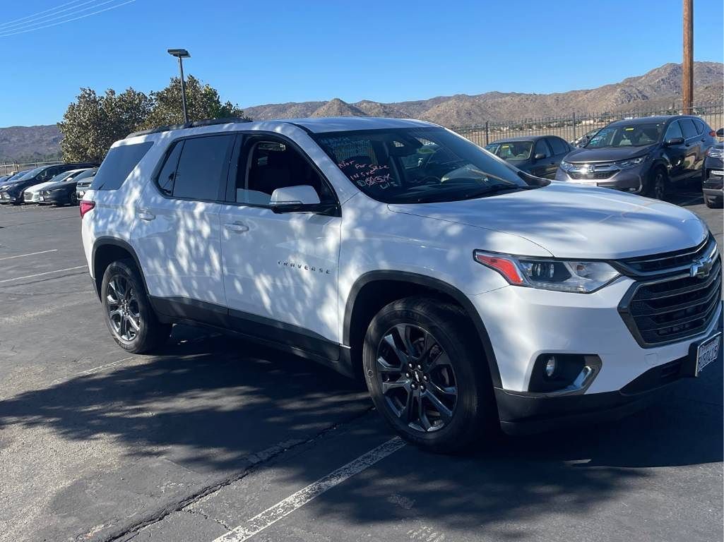 2020 Chevrolet Traverse RS photo 2