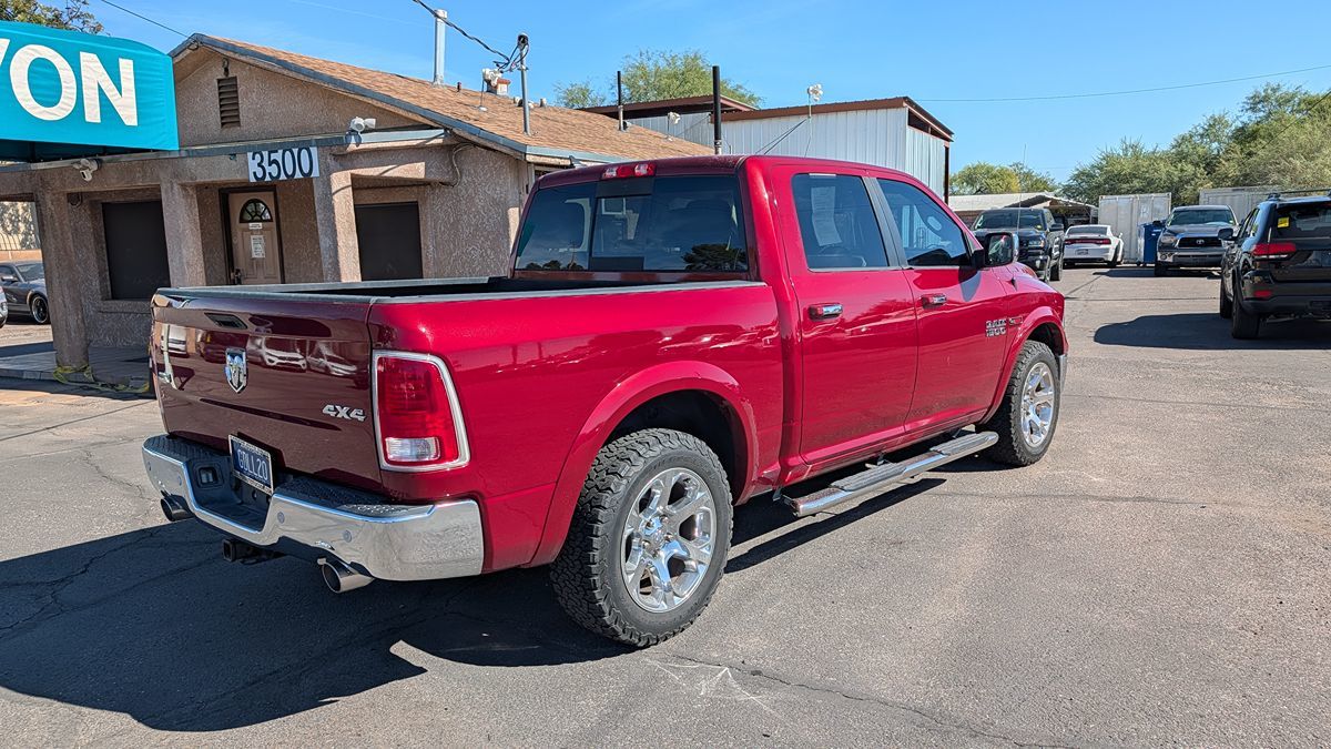 2014 Ram 1500 Laramie photo 3