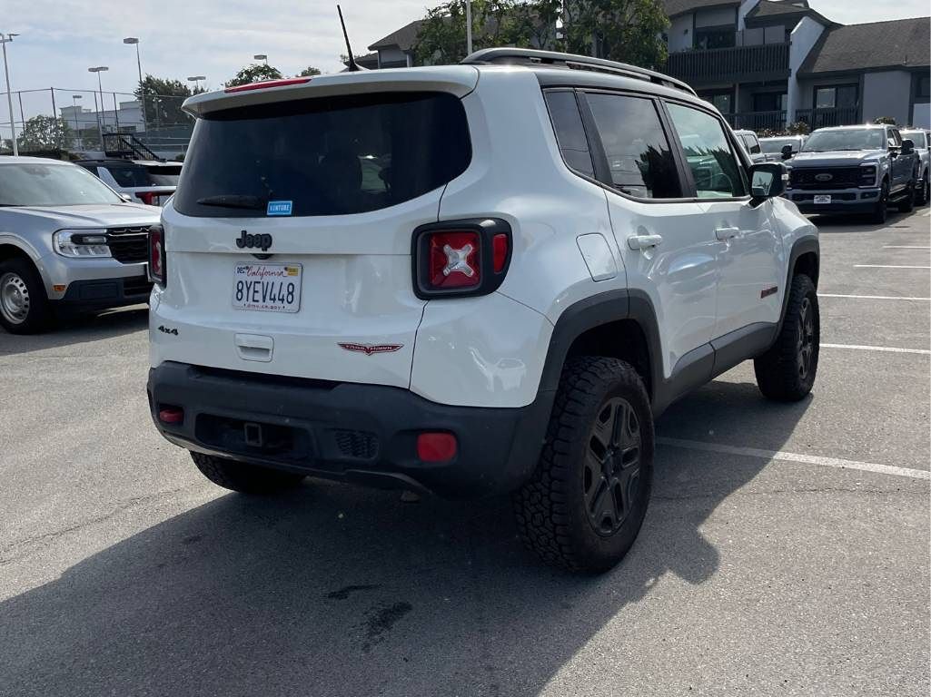 2018 Jeep Renegade Trailhawk photo 3