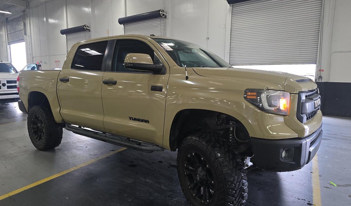 2014 Toyota Tundra Limited photo 3