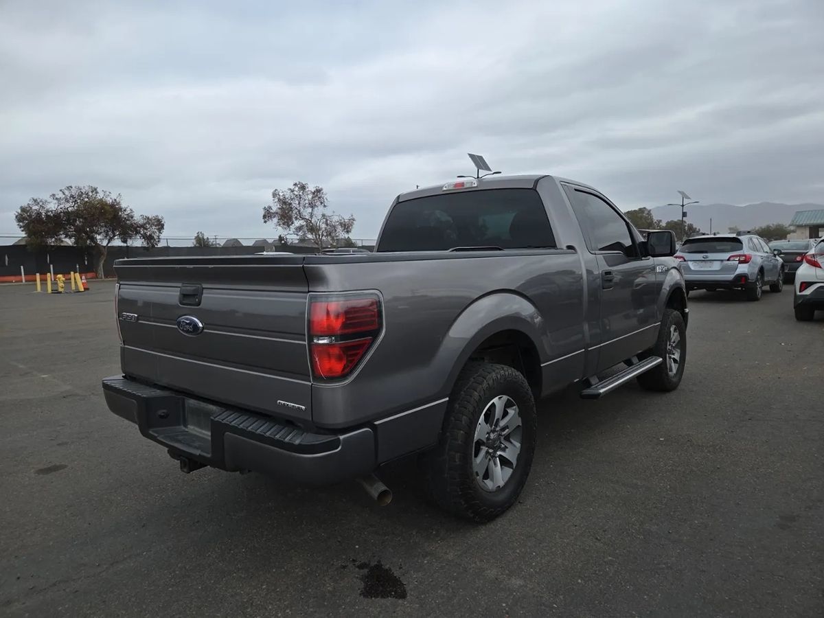 2014 Ford F-150 STX photo 4