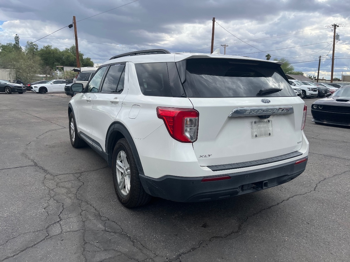 2020 Ford Explorer XLT photo 4