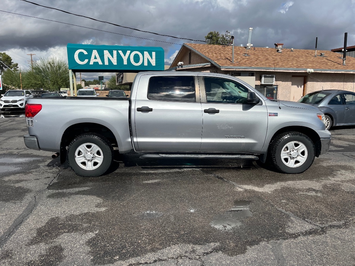 2012 Toyota Tundra SR5 photo 2