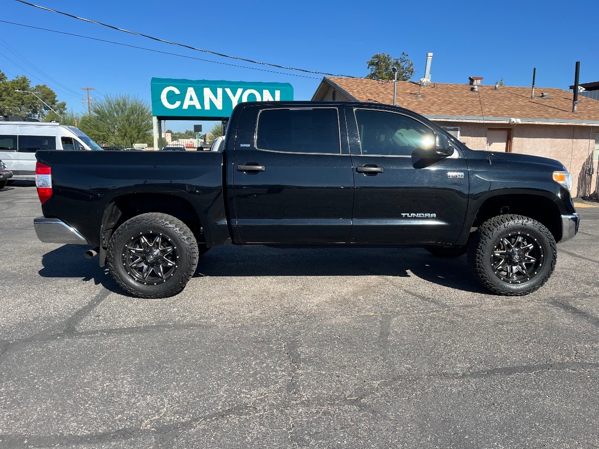 2015 Toyota Tundra SR5 Grade photo 2