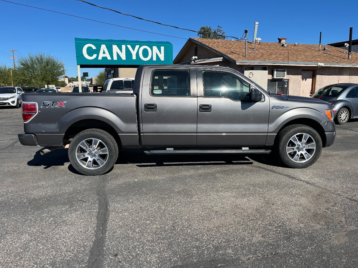 2014 Ford F-150 STX photo 2