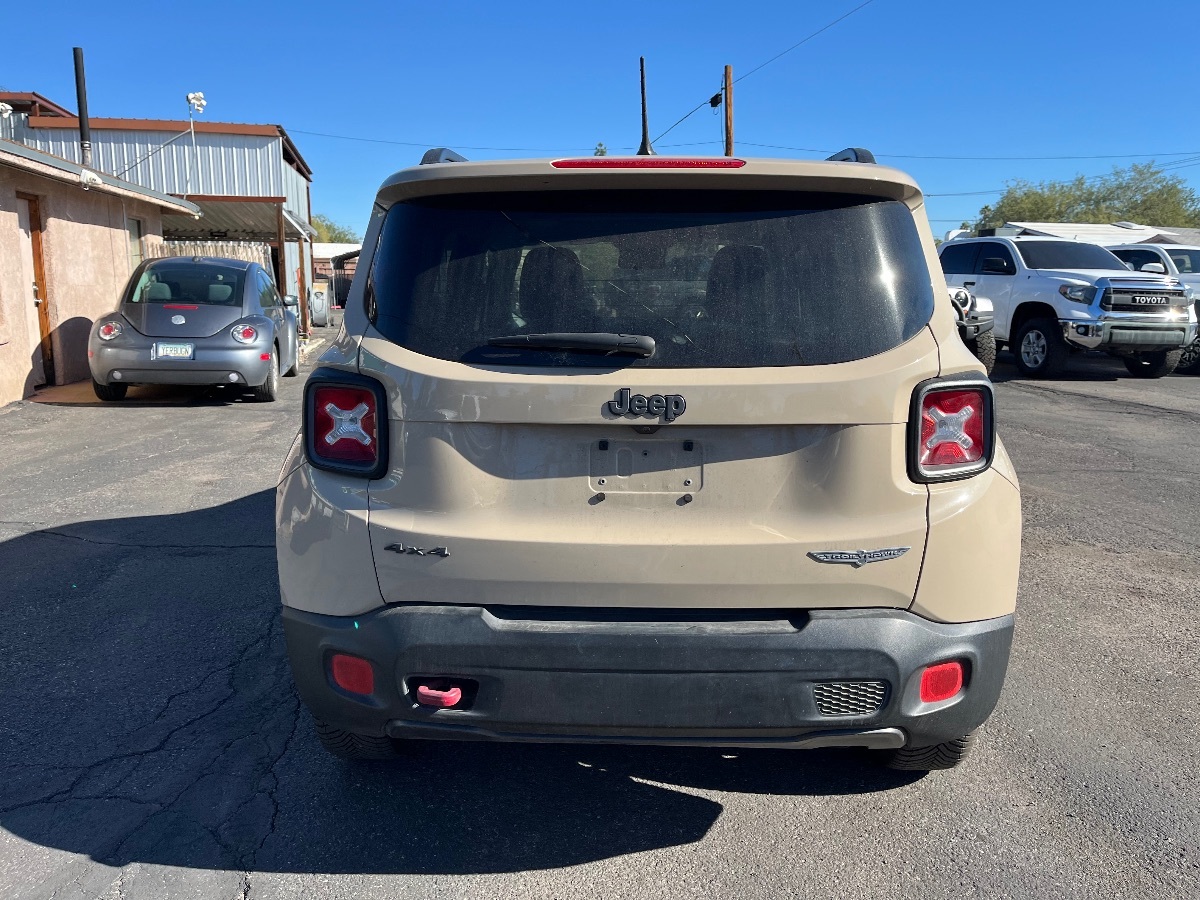 2017 Jeep Renegade Trailhawk photo 4