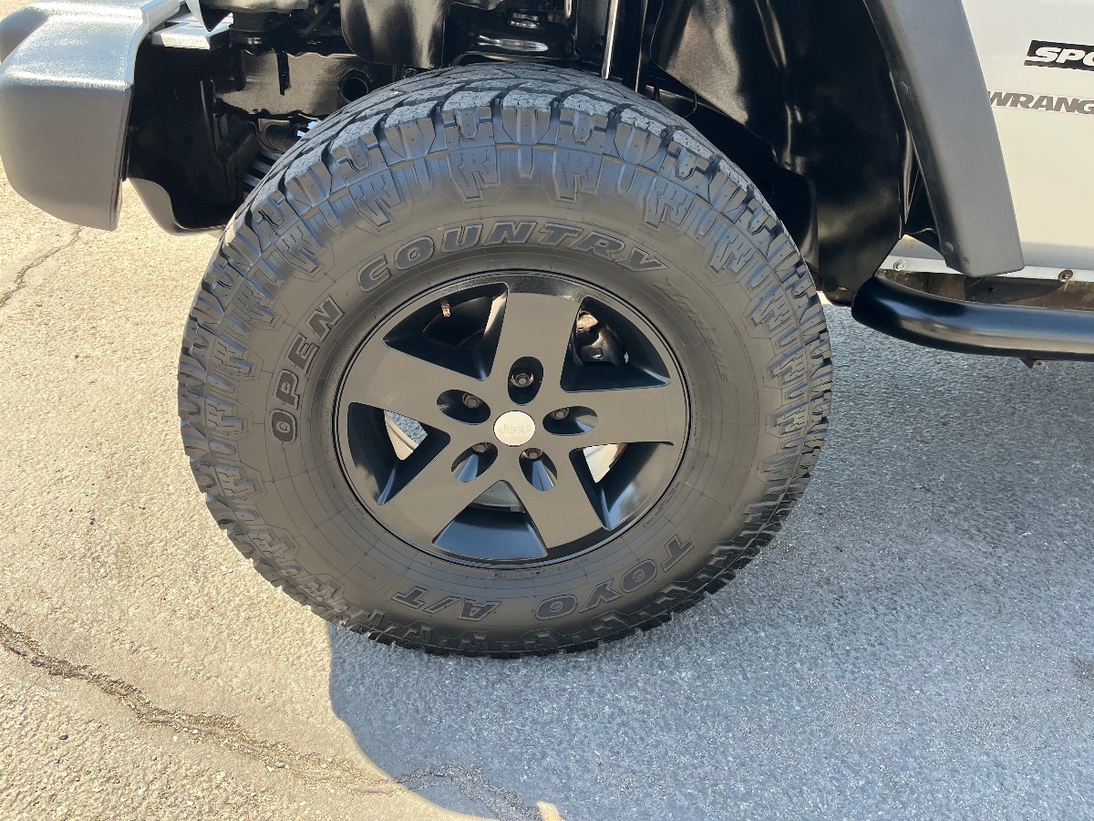 2012 Jeep Wrangler Sport - Photo 30