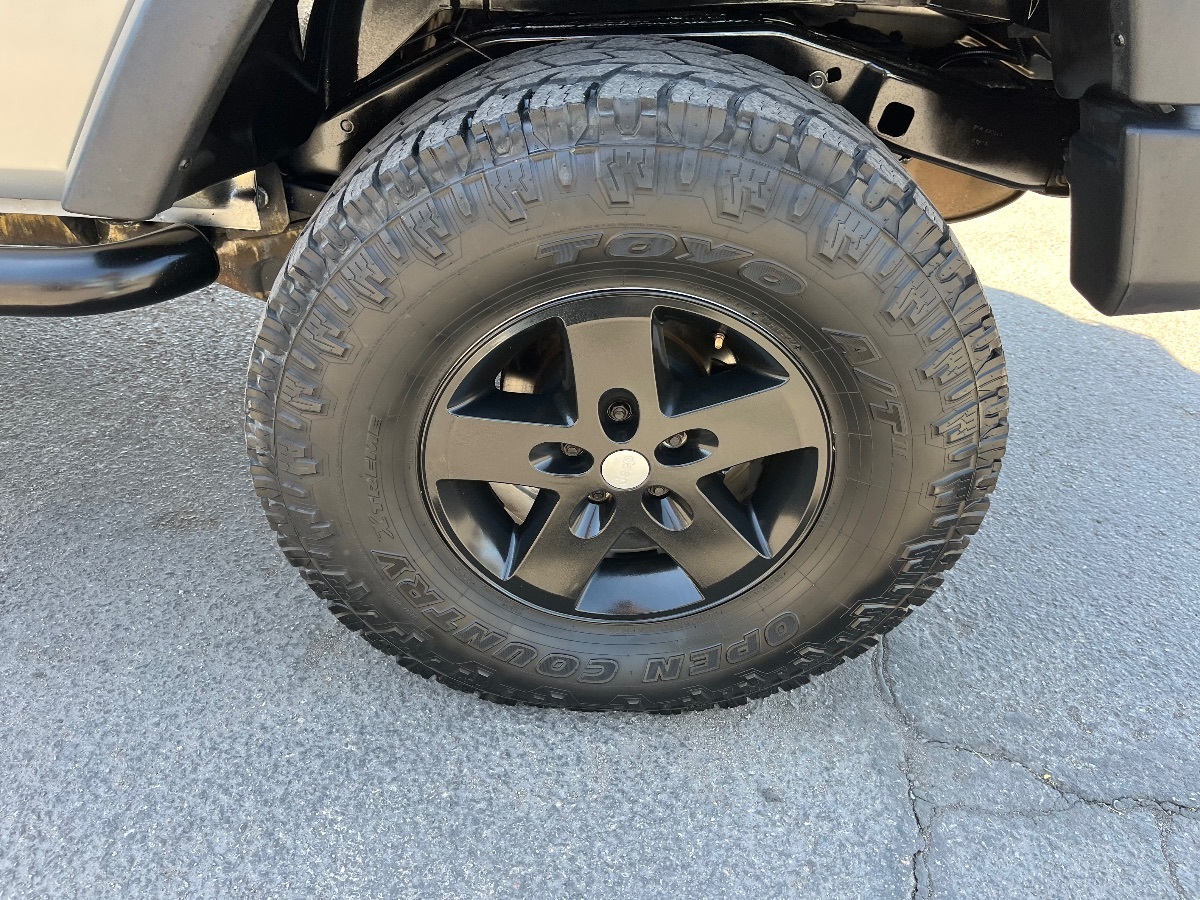 2012 Jeep Wrangler Sport - Photo 31