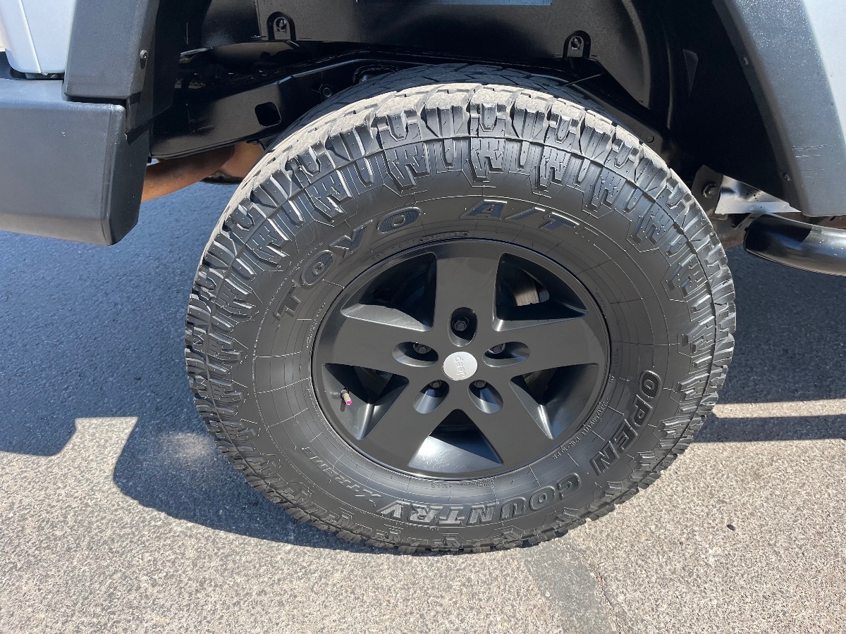 2012 Jeep Wrangler Sport - Photo 32