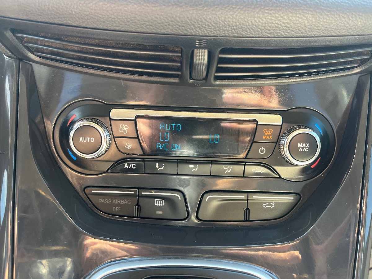 2014 Ford Escape Titanium - Photo 16