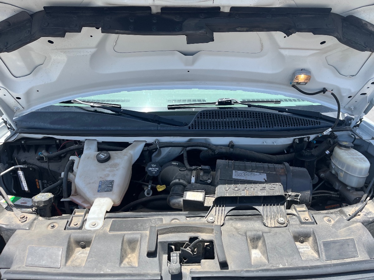 2017 Chevrolet Express Passenger LS - Photo 36