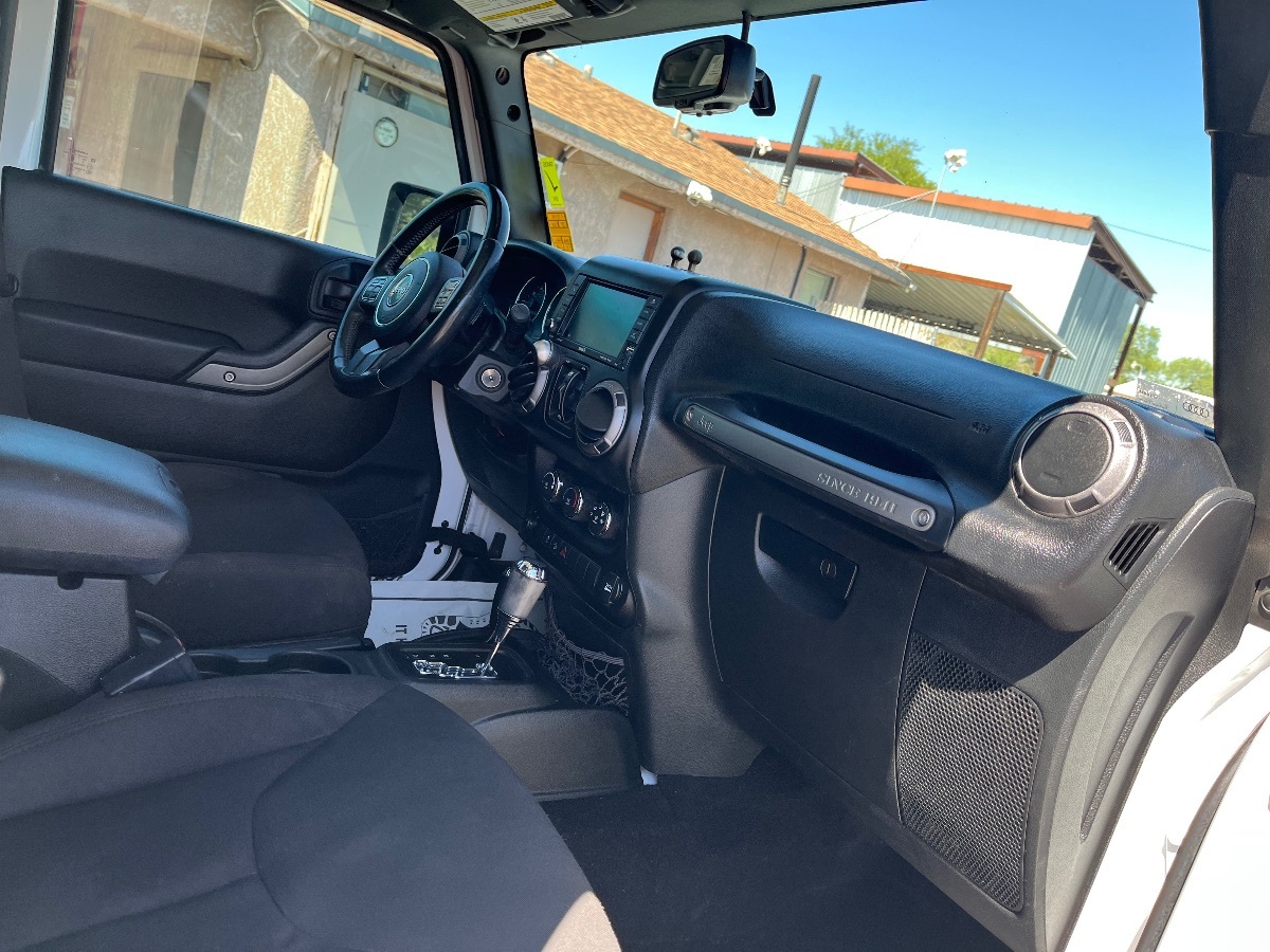 2017 Jeep Wrangler Unlimited Sport S - Photo 31